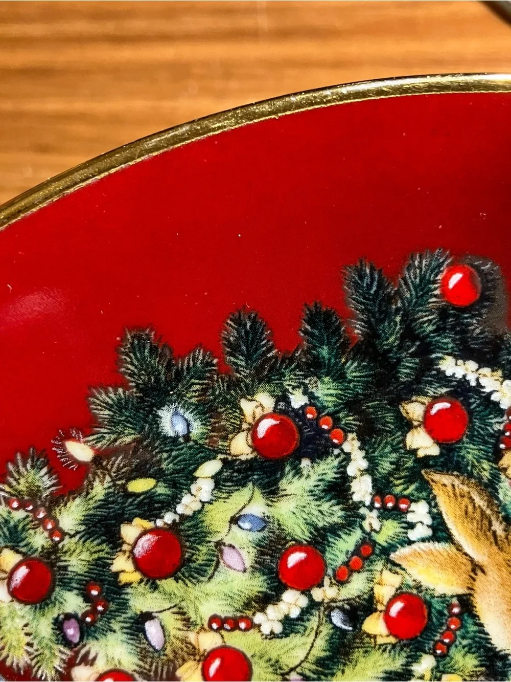Avon 1992 Sharing Christmas With Friends Christmas Plate 8